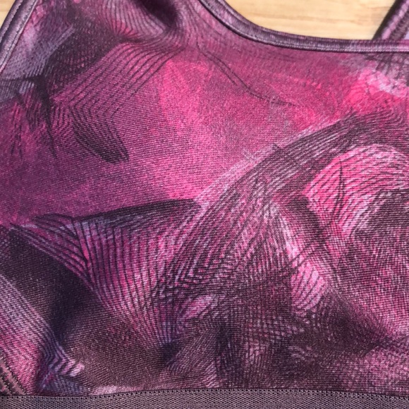 NWT under armour sports bra size xs - Picture 3 of 10